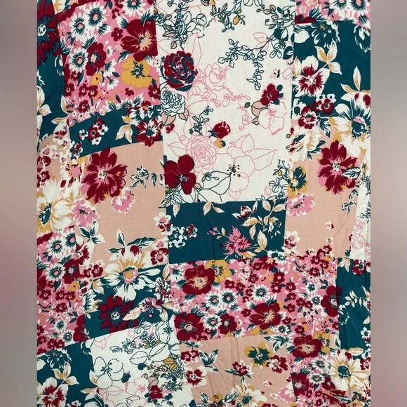 Boutique Savanna Jane Flowy Floral Patchwork Dress - Picture 6 of 10